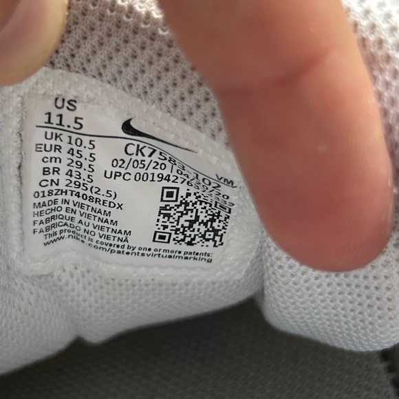 Nike Air Max VG-R ‘White University Red’ - Picture 3 of 3